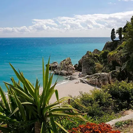 Apartment Edf Tahiti Nerja